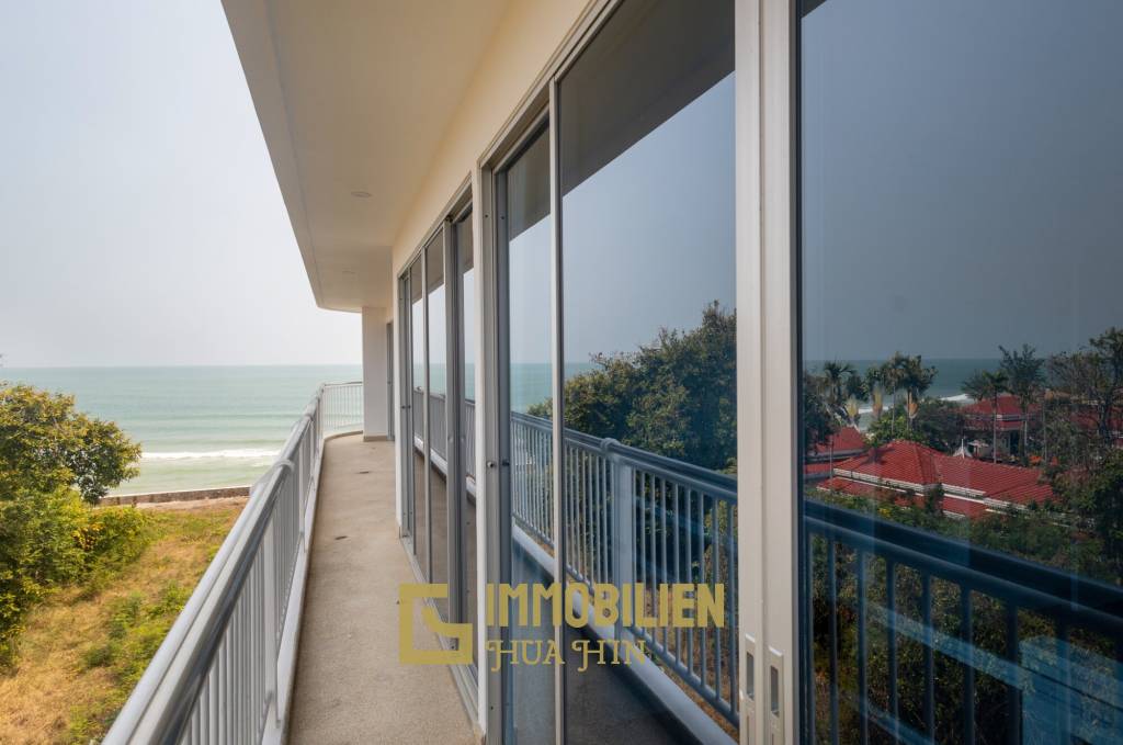 Baan Suan Rim Sai : Beachfront Condo 3 Bedroom With Sea View