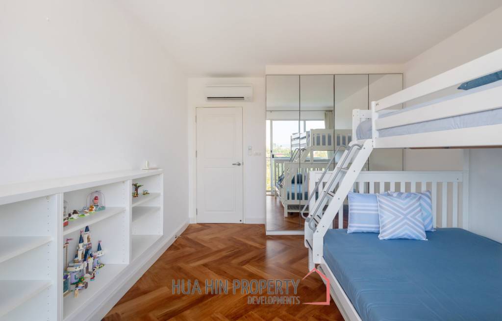 Baan Suan Rim Sai : Beachfront Condo 3 Bedroom With Sea View