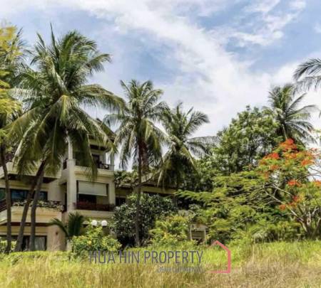 PALM HILL CONDO  : 2 bed on top floor