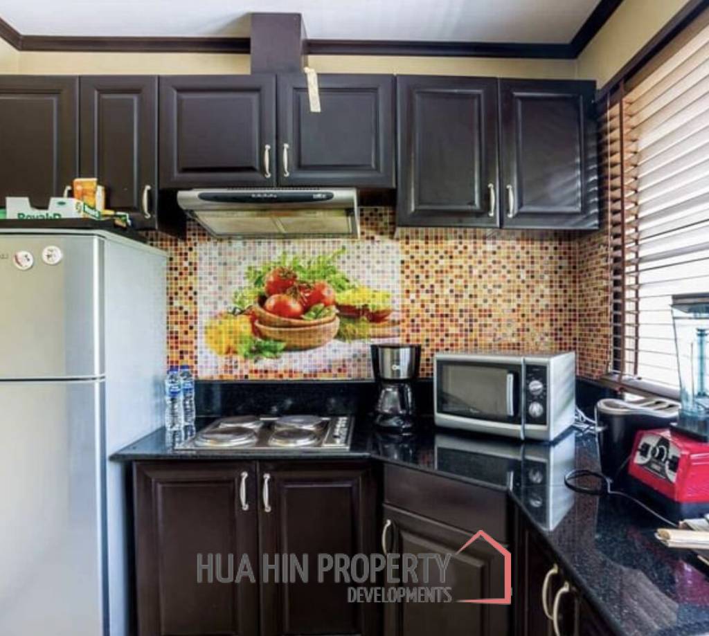 PALM HILL CONDO  : 2 bed on top floor