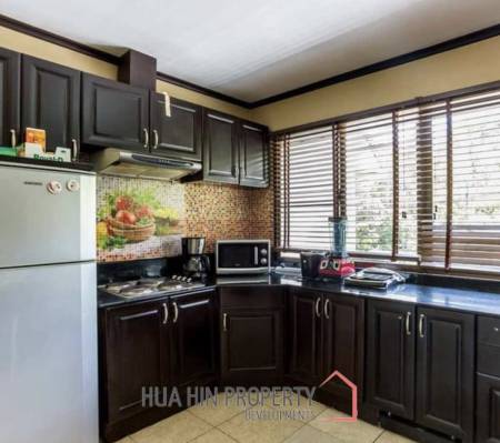 PALM HILL CONDO  : 2 bed on top floor