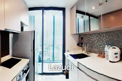 1 Bed 1 Bath 53 SQ.M The Room BTS Wongwian Yai