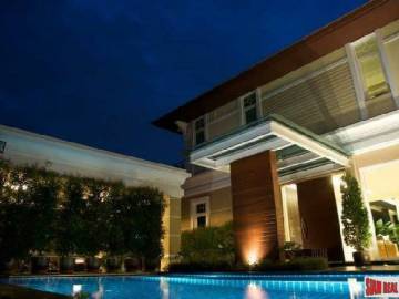 High Quality 3 Bed House for Sale with Private Pool in Boutique Estate of only 7 Villas at Bangna