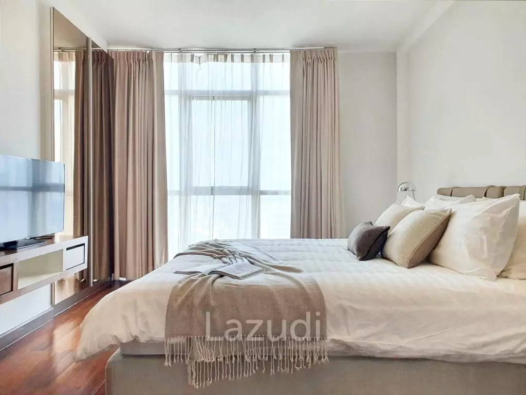 3 Bed 3 Bath 155 SQ.M Nusasiri Grand