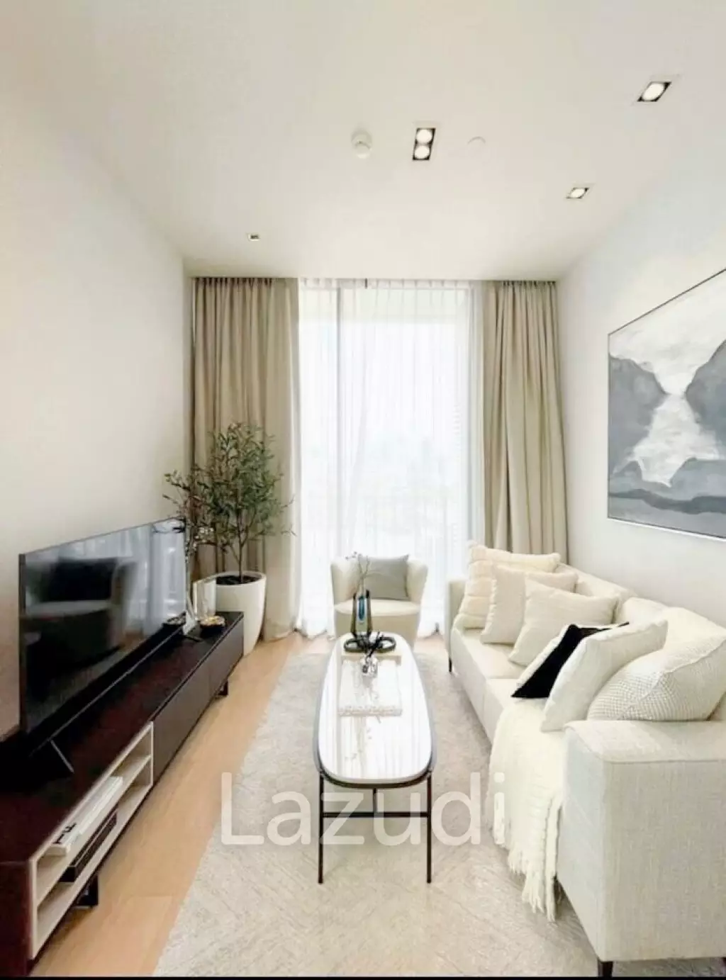 2 Bedroom 2 Bathroom 75 SQ.M 28 Chidlom