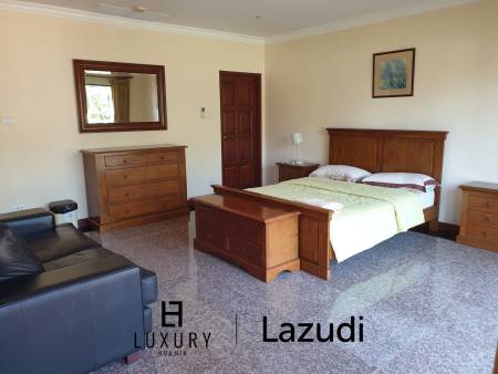 750 qm 7 Bett 8 Bad Villa Für Verkauf