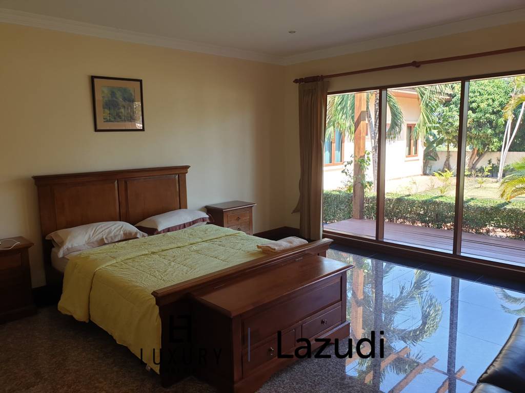 750 metro cuadrado 7 ` 8 Baño Villa de Venta