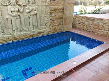 Large Entertaining Home On Golf Course With Memberships