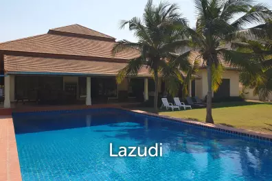 Large Entertaining Home On Golf Course With Memberships