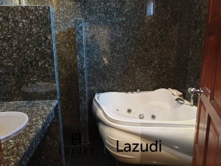 750 metro cuadrado 7 ` 8 Baño Villa de Venta