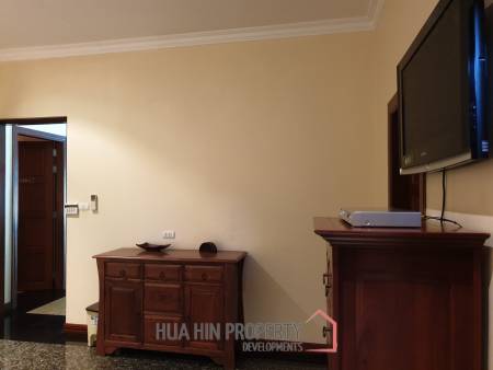 Large Entertaining Home On Golf Course With Memberships