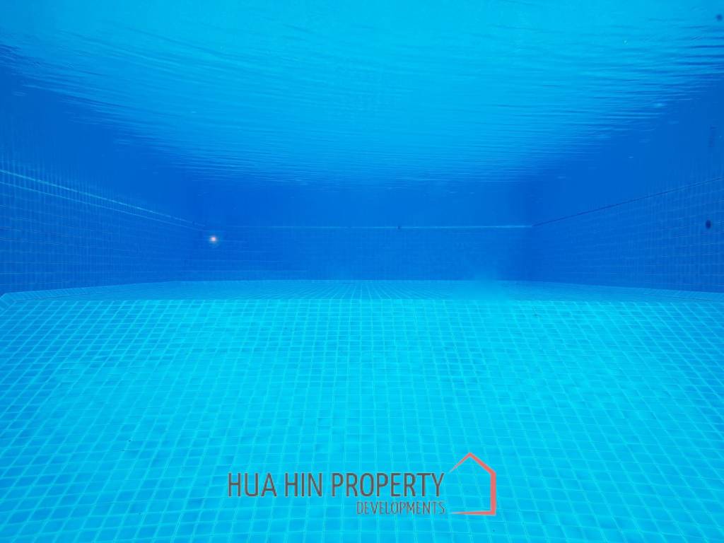 Large Entertaining Home On Golf Course With Memberships