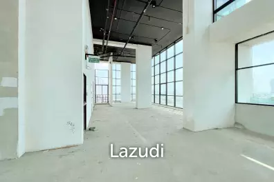 Retail spaces for rent in Vanilla moon Sathorn