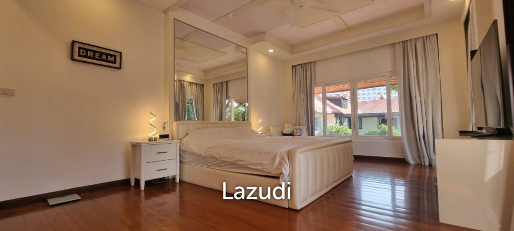 4 Beds 5 Baths 300 SQ.M. Chateau Dale Thai Bali