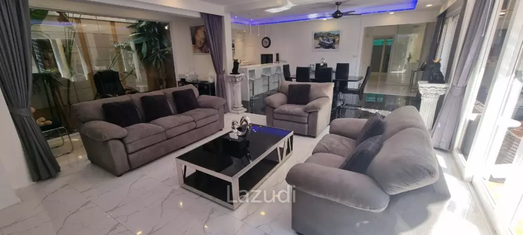 4 Beds 5 Baths 300 SQ.M. Chateau Dale Thai Bali