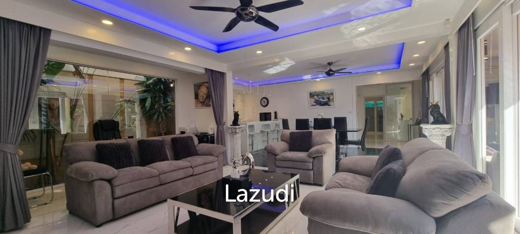 4 Beds 5 Baths 300 SQ.M. Chateau Dale Thai Bali