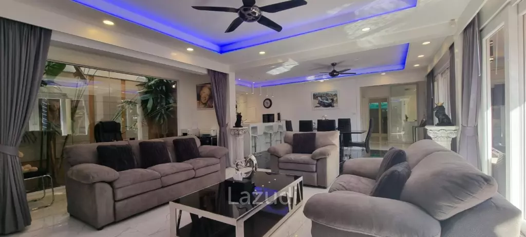 4 Beds 5 Baths 300 SQ.M. Chateau Dale Thai Bali