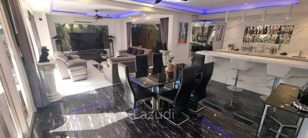 4 Beds 5 Baths 300 SQ.M. Chateau Dale Thai Bali