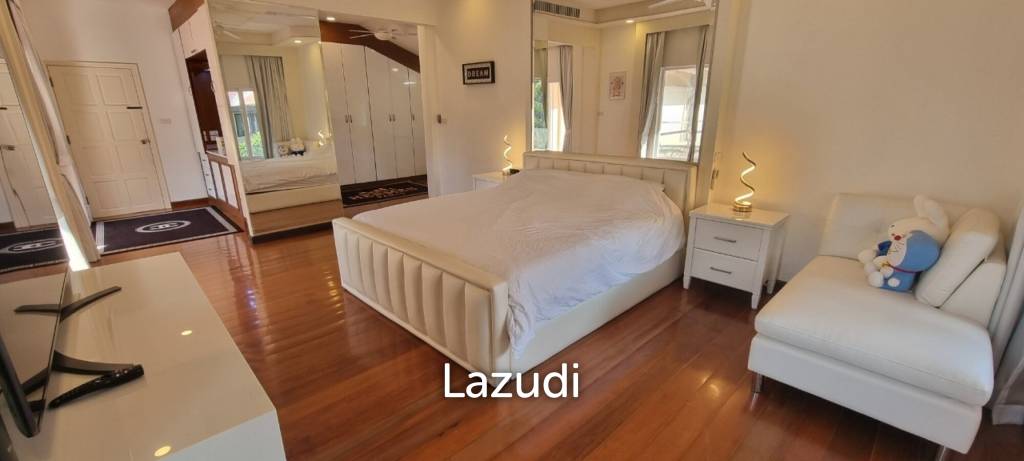 4 Beds 5 Baths 300 SQ.M. Chateau Dale Thai Bali