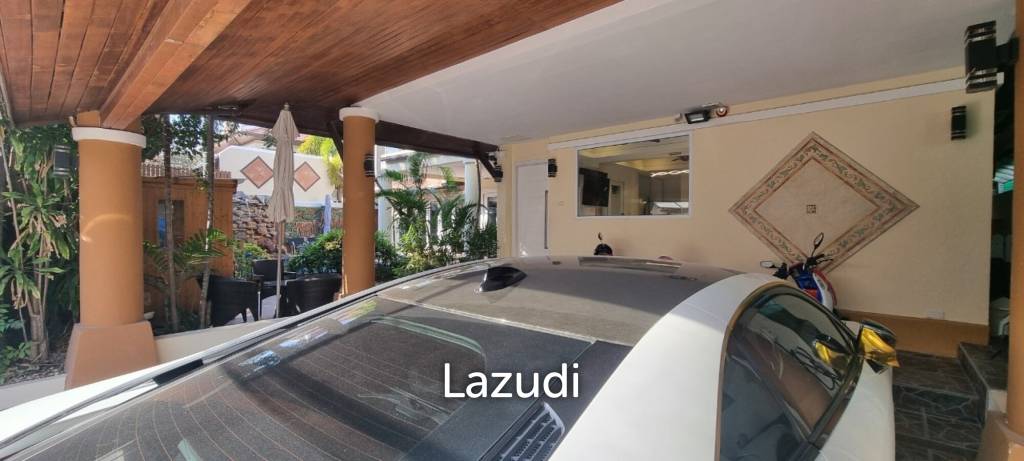 4 Beds 5 Baths 300 SQ.M. Chateau Dale Thai Bali
