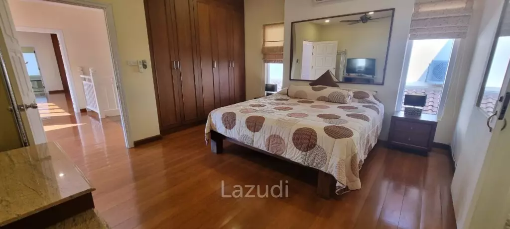 4 Beds 5 Baths 300 SQ.M. Chateau Dale Thai Bali
