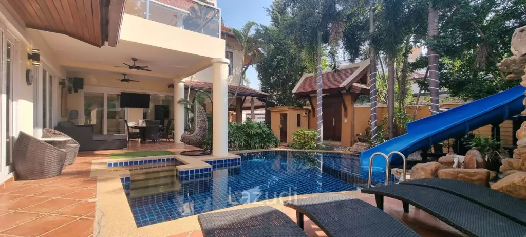 4 Beds 5 Baths 300 SQ.M. Chateau Dale Thai Bali