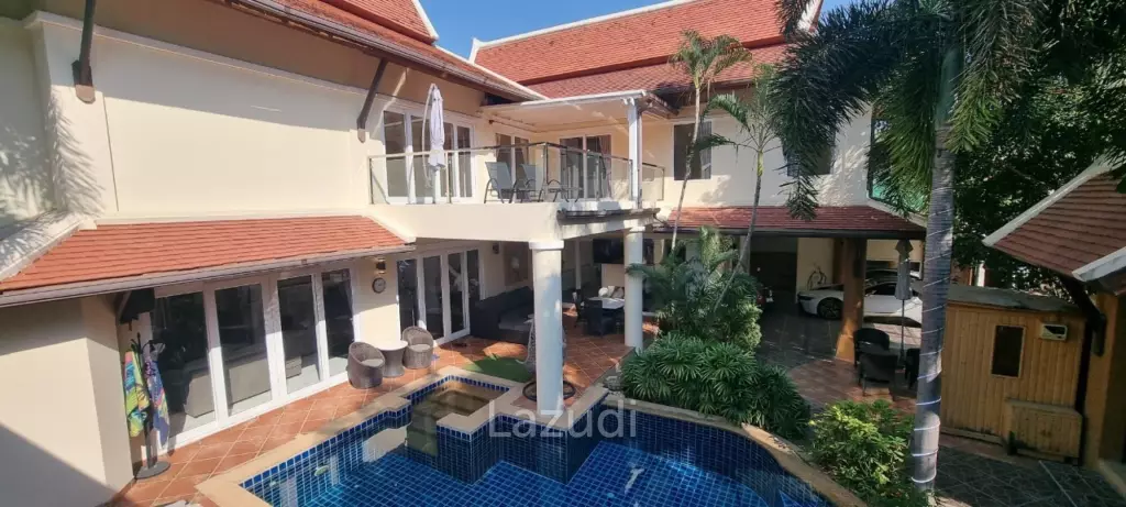 4 Beds 5 Baths 300 SQ.M. Chateau Dale Thai Bali