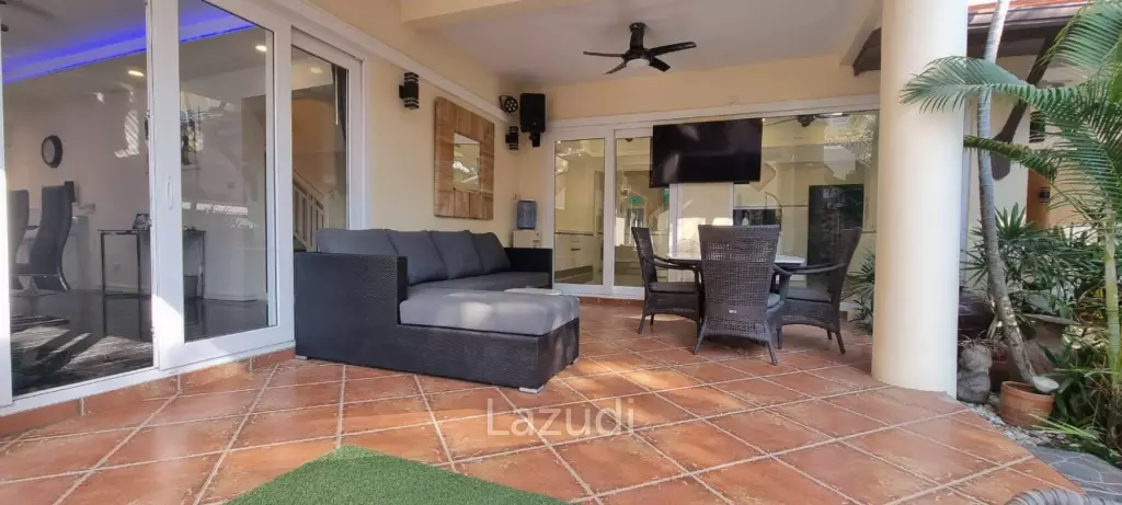 4 Beds 5 Baths 300 SQ.M. Chateau Dale Thai Bali