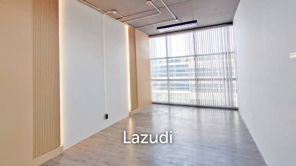 180 SQ.M Office in Pakkret, Muangthong Thani