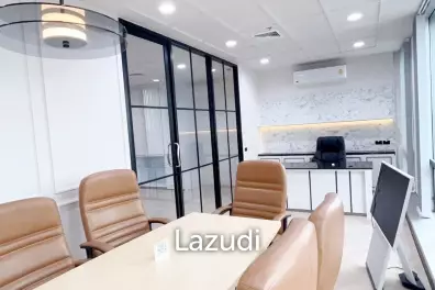 Office space for rent in Chaengwattana