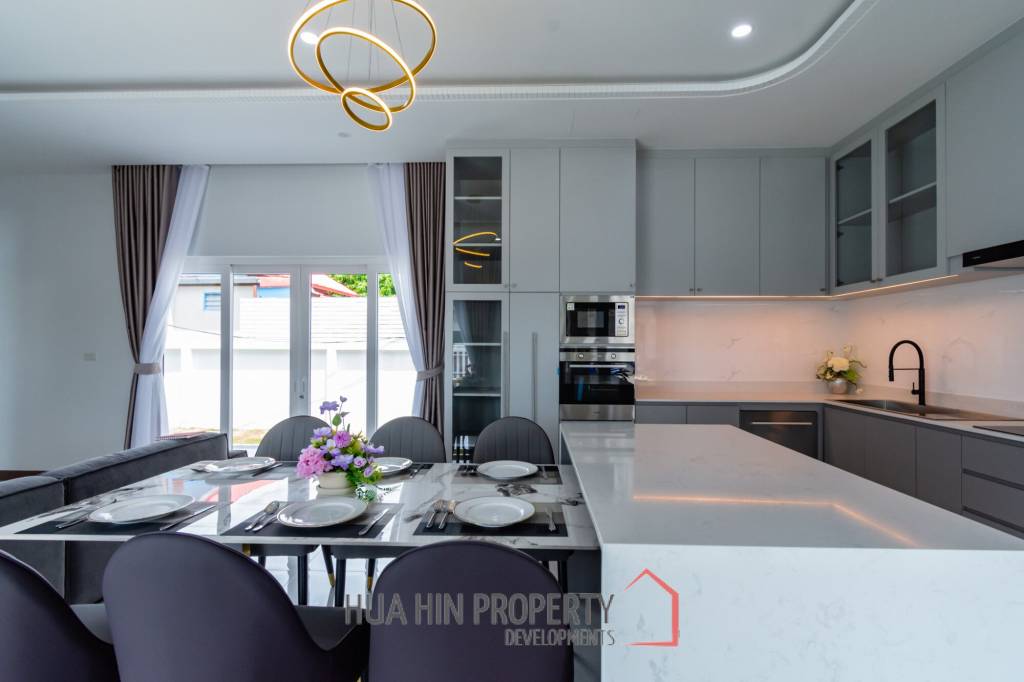 3 Bed 4 Bath 222 SQ.M Grand Tara View Huahin