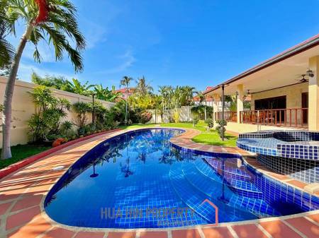 Crystal View : Large Renovated 3 Bedroom Pool Villa