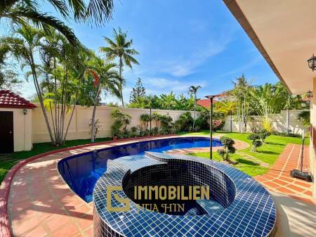 Crystal View: Große renovierte Villa mit 3 Schlafzimmern und Pool