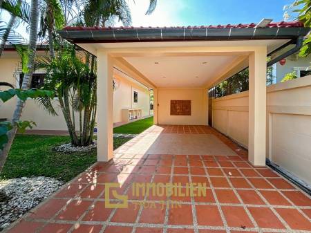 Crystal View: Große renovierte Villa mit 3 Schlafzimmern und Pool