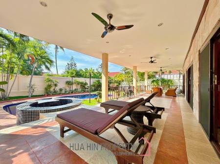 Crystal View : Large Renovated 3 Bedroom Pool Villa