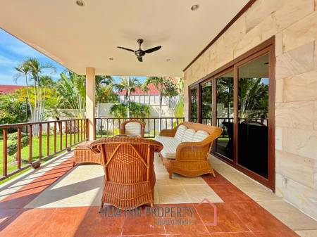 Crystal View : Large Renovated 3 Bedroom Pool Villa