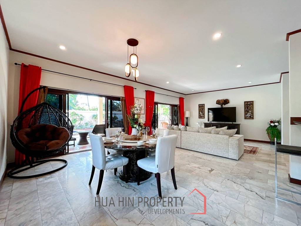 Crystal View : Large Renovated 3 Bedroom Pool Villa