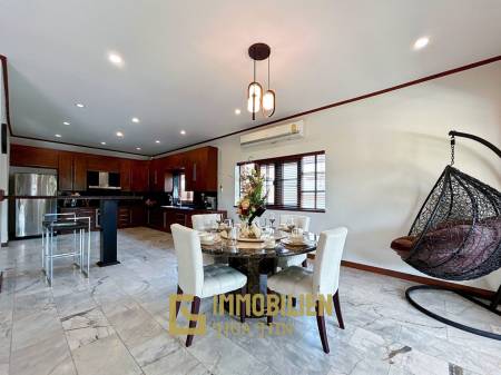 Crystal View: Große renovierte Villa mit 3 Schlafzimmern und Pool