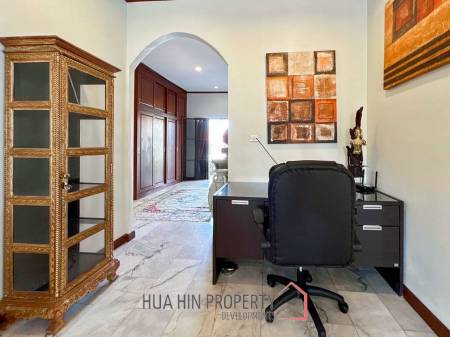Crystal View : Large Renovated 3 Bedroom Pool Villa