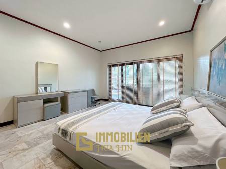 Crystal View: Große renovierte Villa mit 3 Schlafzimmern und Pool