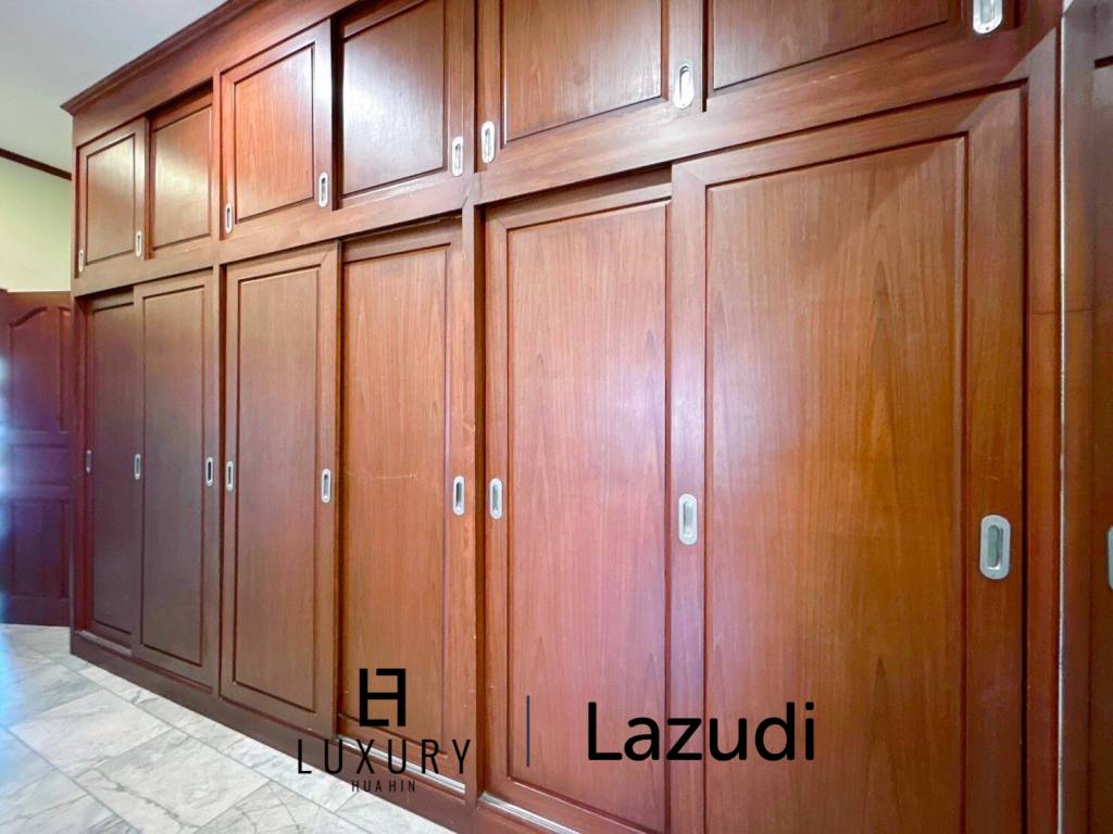 960 Sqm 3 Bed House For Sale