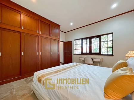 Crystal View: Große renovierte Villa mit 3 Schlafzimmern und Pool