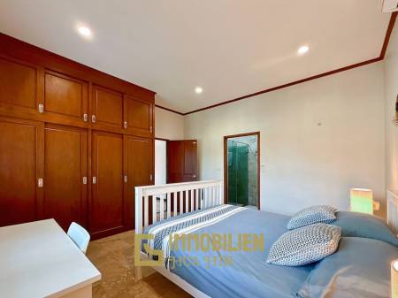 Crystal View: Große renovierte Villa mit 3 Schlafzimmern und Pool