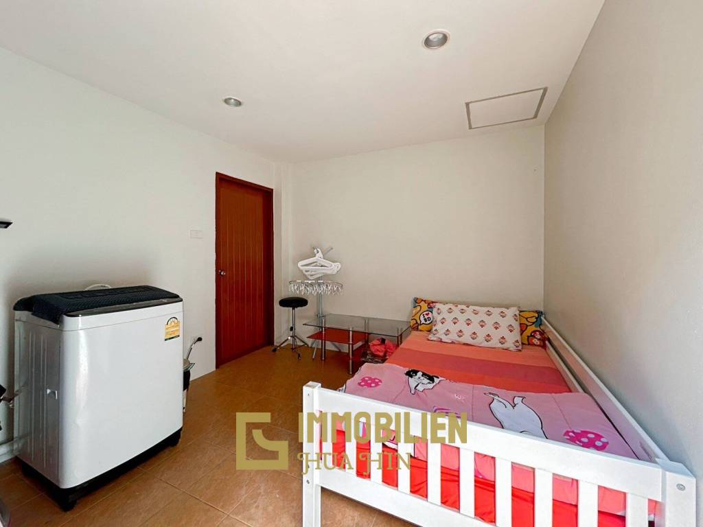 Crystal View: Große renovierte Villa mit 3 Schlafzimmern und Pool