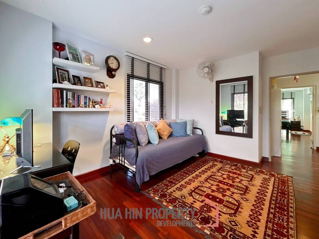 Santi Pura : 2 Bedroom Beachfront Condo
