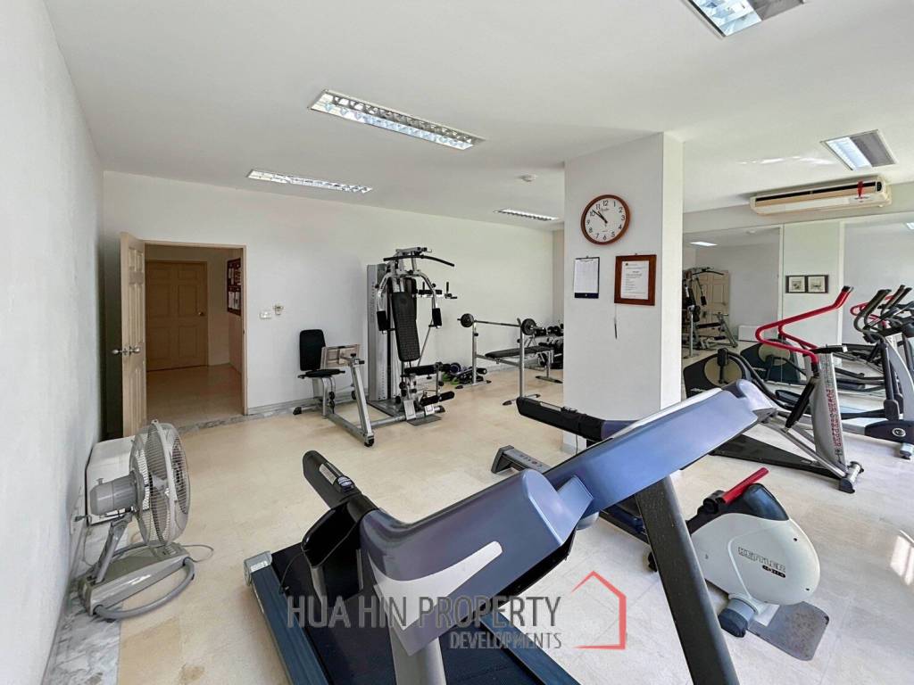 Santi Pura : 2 Bedroom Beachfront Condo