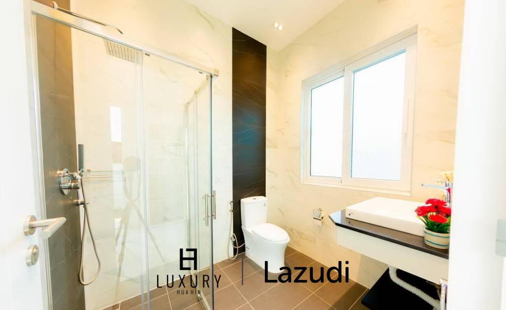 3 Bed 3 Bath 310 SQ.M Palm Avenue 4