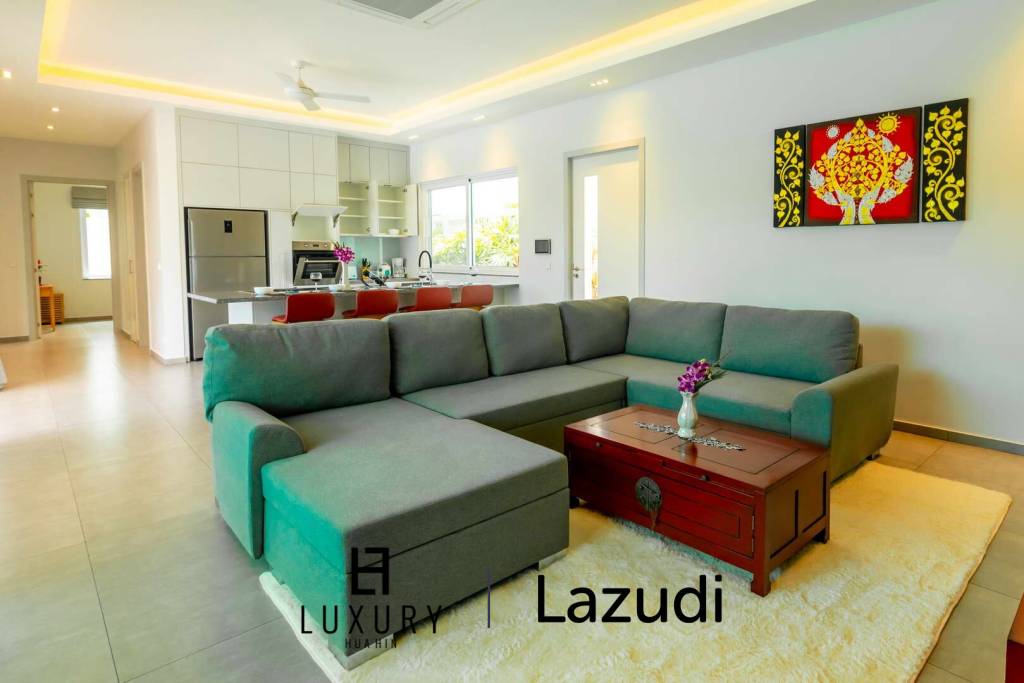 648 ตร.ม 3 เตียง 3 อาบน้ำ วิลล่า For ขาย