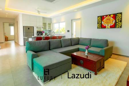 648 ตร.ม 3 เตียง 3 อาบน้ำ วิลล่า For ขาย