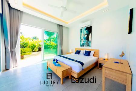 648 ตร.ม 3 เตียง 3 อาบน้ำ วิลล่า For ขาย